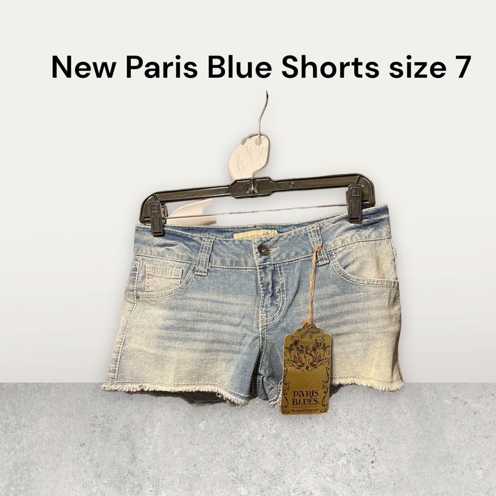 New Paris Shorts Size 7 $30